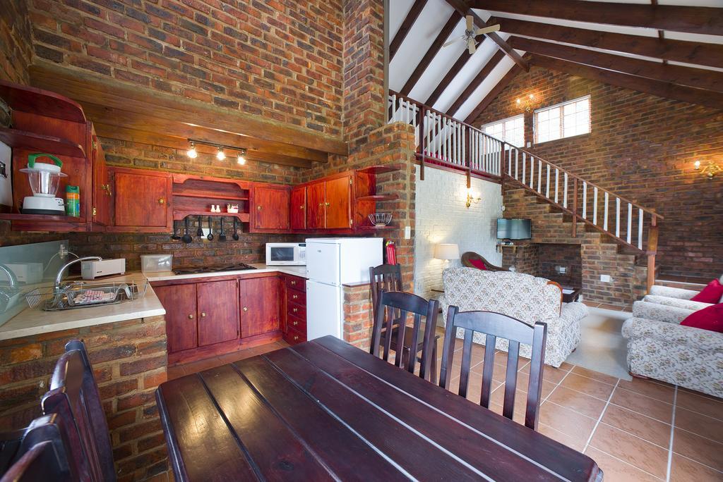 Swallows Nest Country Cottages Stormsrivier Rom bilde